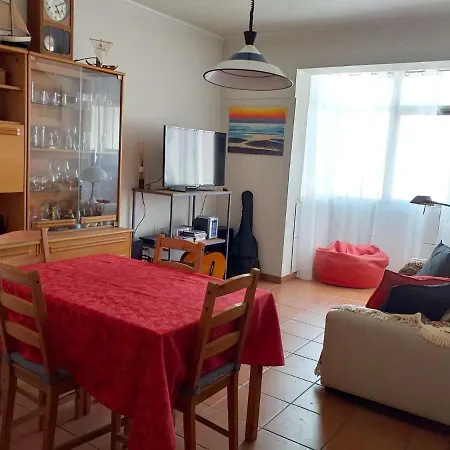 With 2 Bedrooms In Vila Nova De Gaia, With Wonderful Mountain View, Furnished Balcony And Wifi - 8 Km From The Beach Διαμέρισμα *