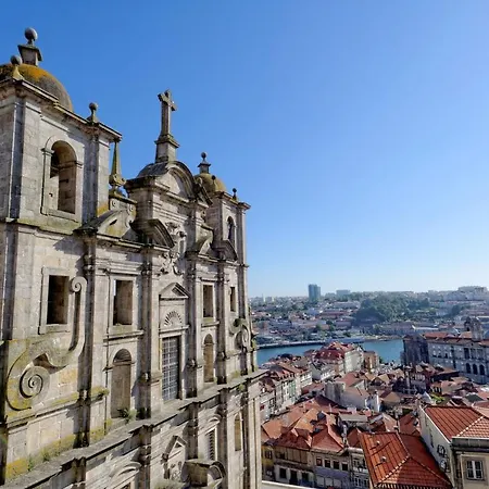 With 2 Bedrooms In Vila Nova De Gaia, With Wonderful Mountain View, Furnished Balcony And Wifi - 8 Km From The Beach Διαμέρισμα *