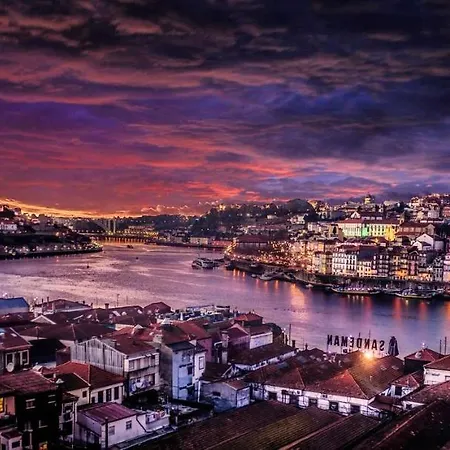 Διαμέρισμα With 2 Bedrooms In Vila Nova De Gaia, With Wonderful Mountain View, Furnished Balcony And Wifi - 8 Km From The Beach